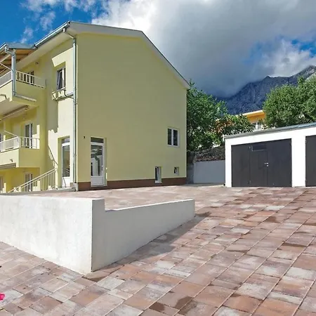 Apartment Mia Makarska