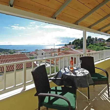 Mia * マカルスカ